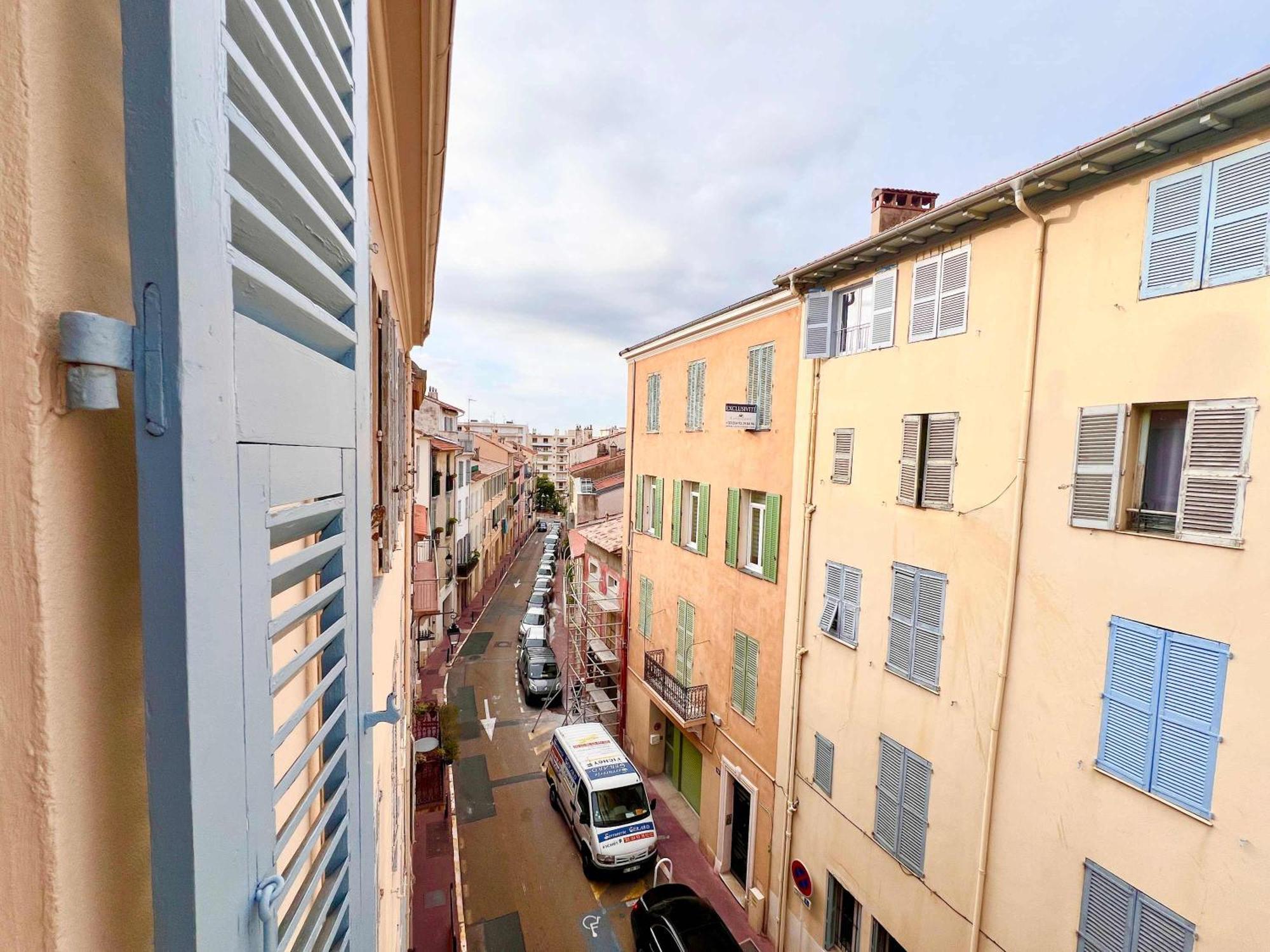 B066 Design A 5 Mn De La Appartement Cannes