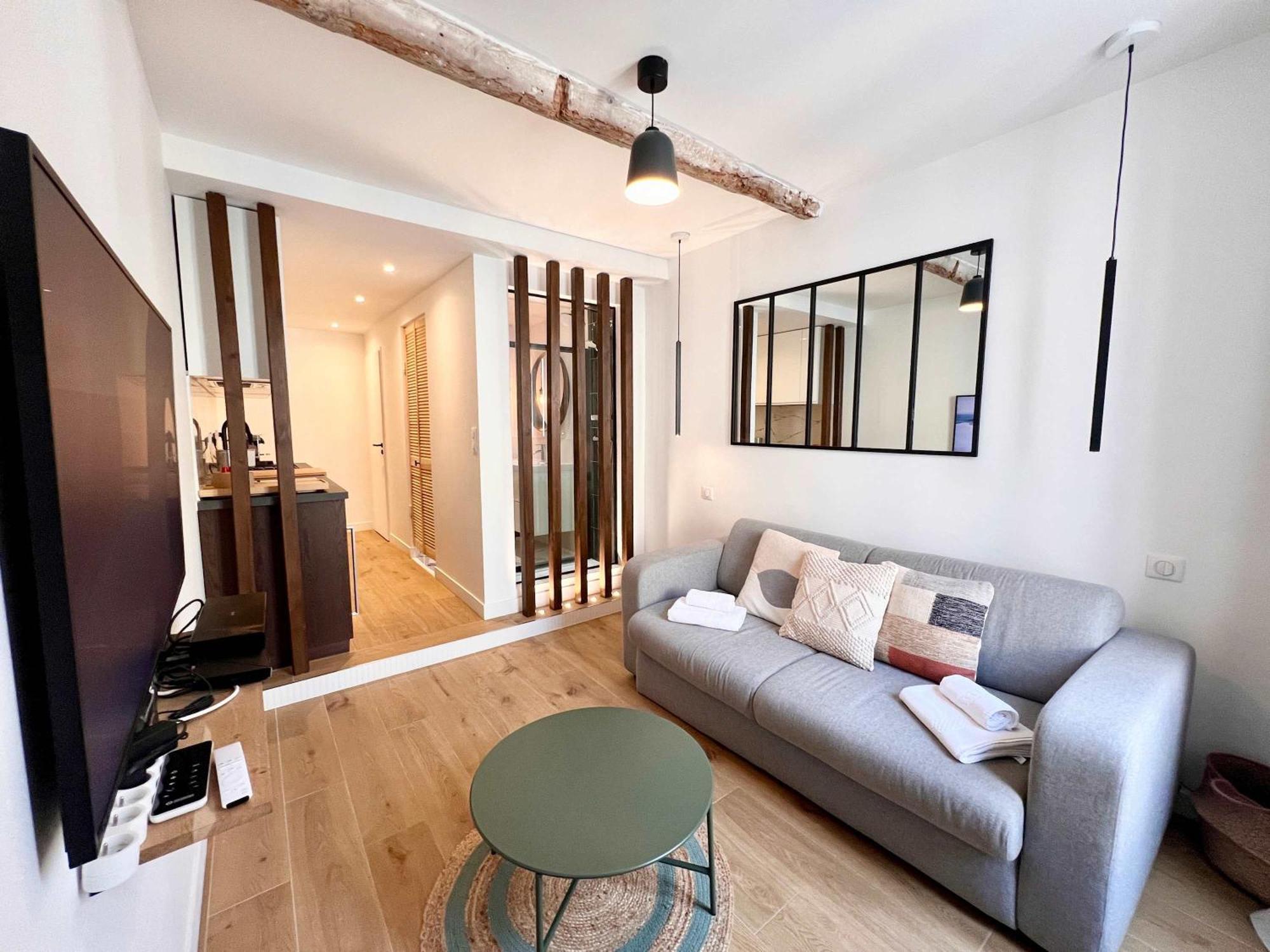 B066 Design A 5 Mn De La Appartement *