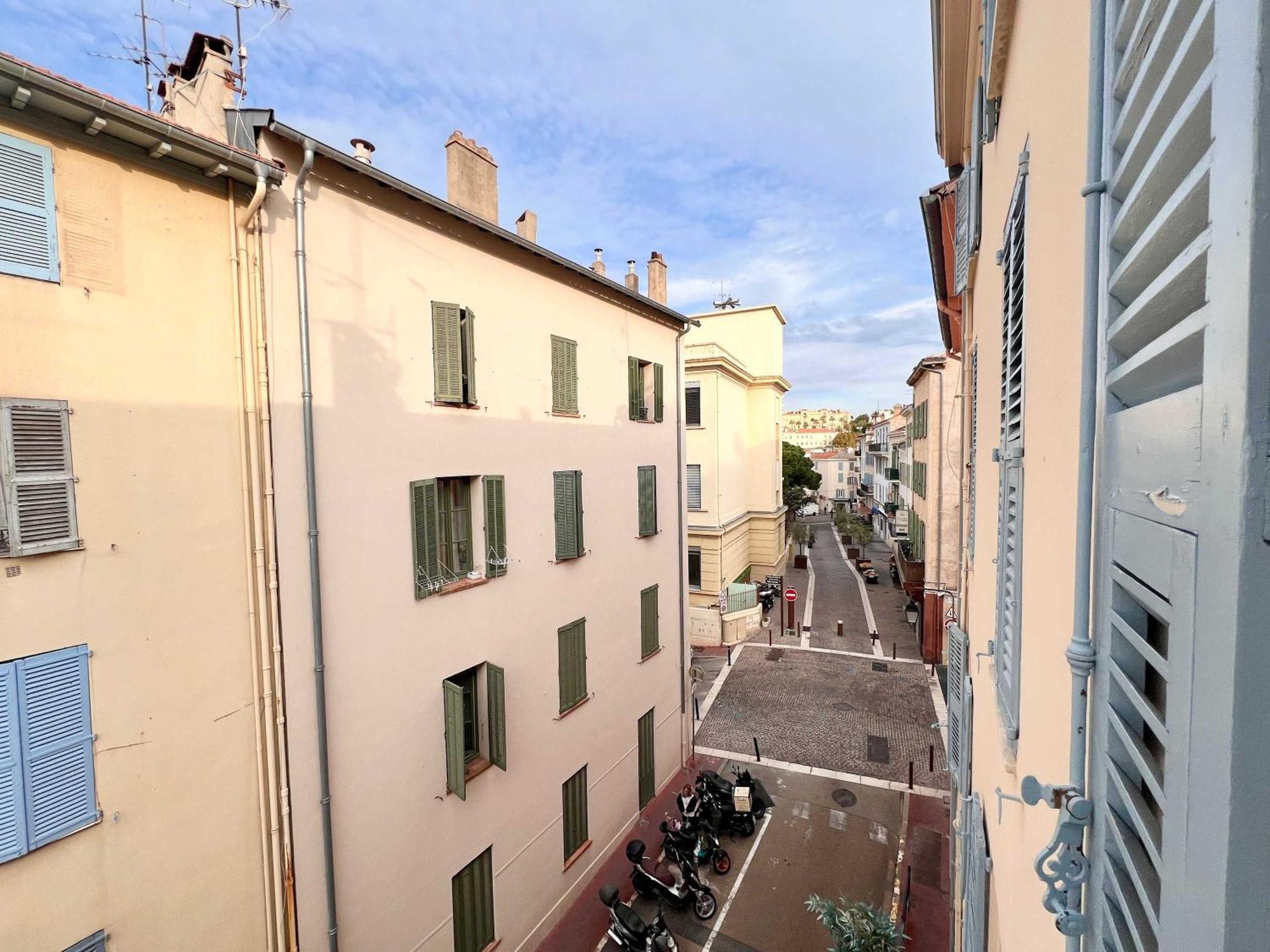 B066 Design A 5 Mn De La Appartement Cannes